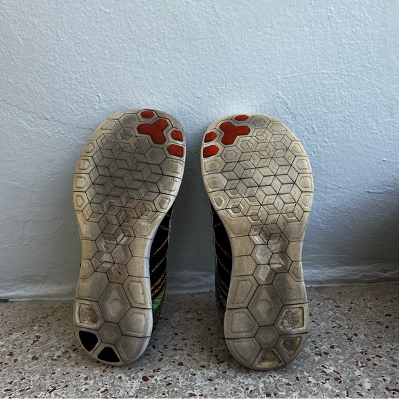 Men’s Nike’s Free RN Knit - Picture 5 of 6